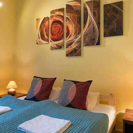 Big Cosy Retro Apt, Free Parking, 15Min Oldtown & Kazimierz - By Homelike 크라쿠프 외부 사진