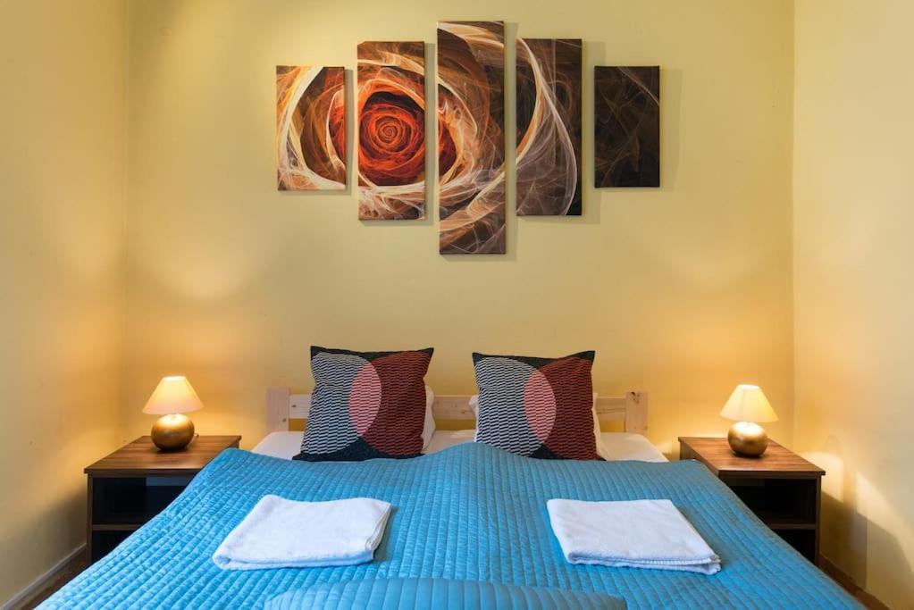 Big Cosy Retro Apt, Free Parking, 15Min Oldtown & Kazimierz - By Homelike 크라쿠프 외부 사진